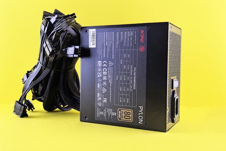 Power supply and backup unit
